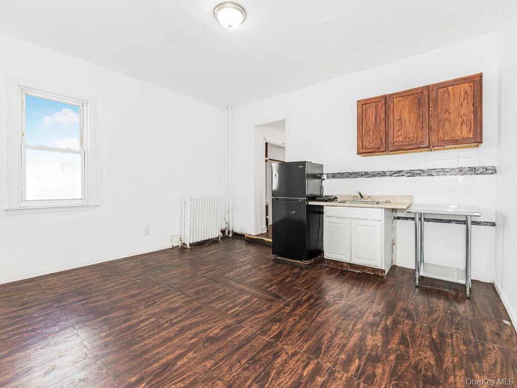 1151 Saint Lawrence Avenue, Bronx, NY 10472