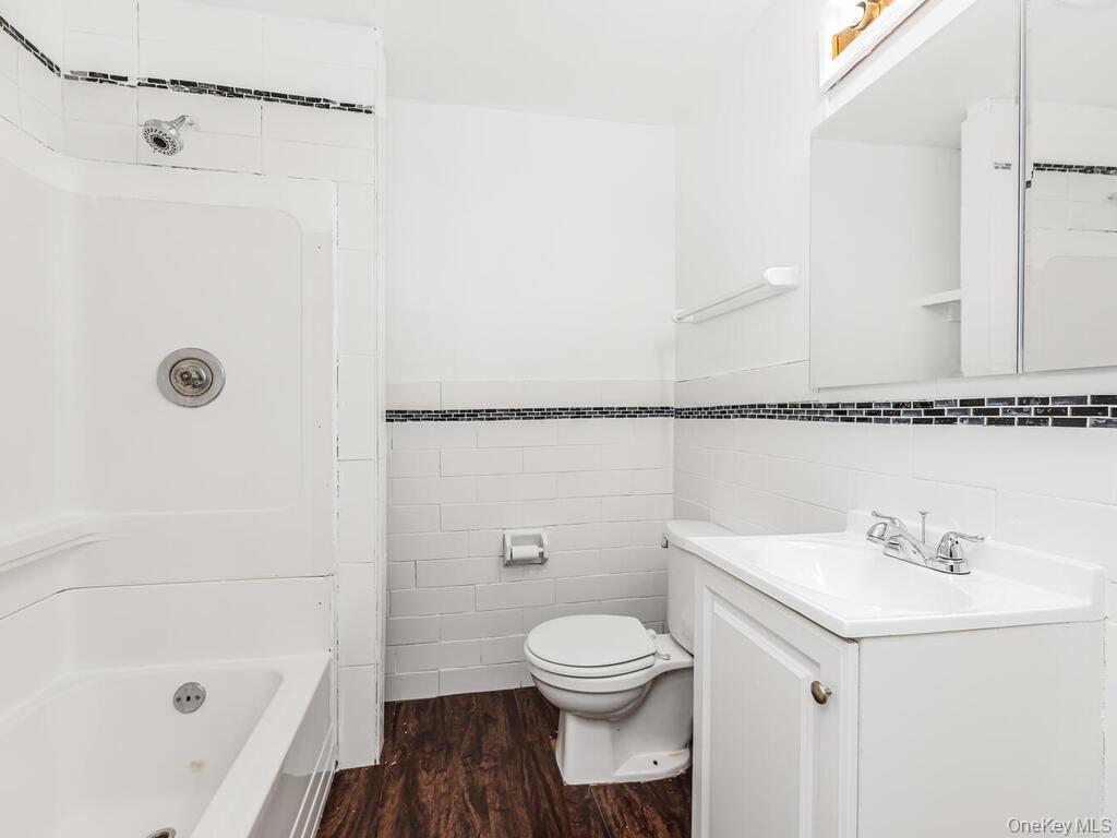 1151 Saint Lawrence Avenue, Bronx, NY 10472