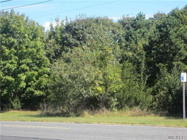 83 Montauk Highway, Westhampton, NY 11977