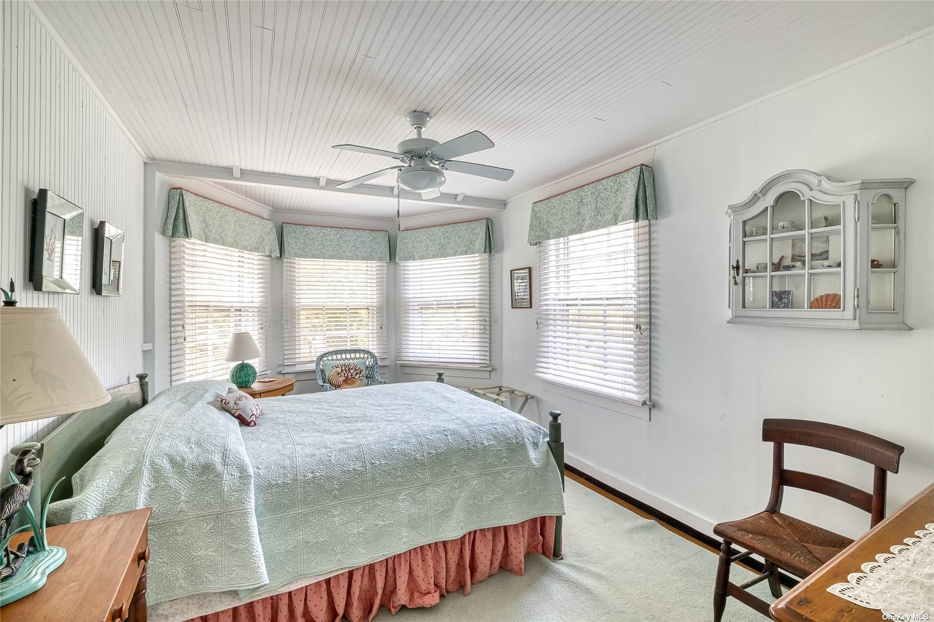 1695 Old Woods Path, Southold, NY 11971