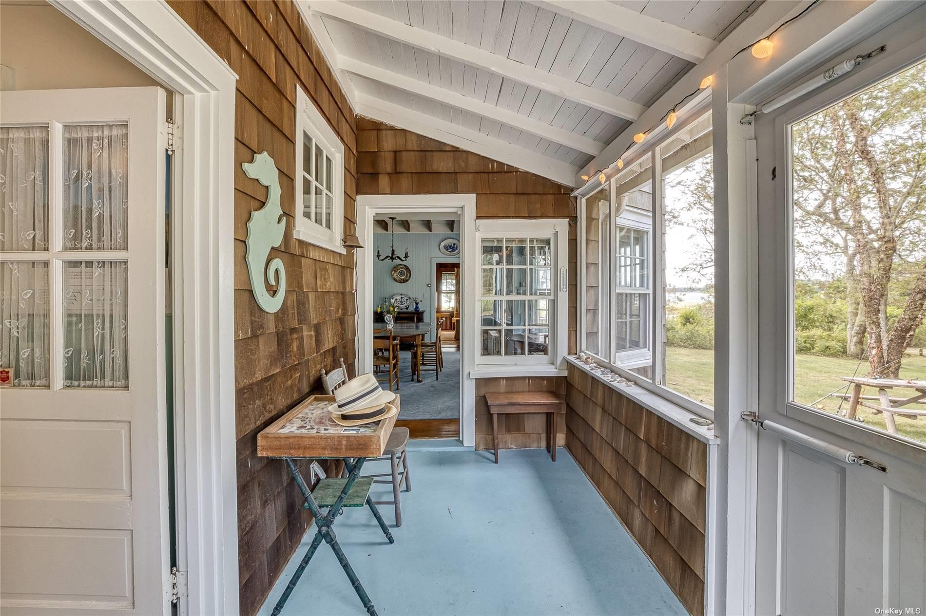 1695 Old Woods Path, Southold, NY 11971