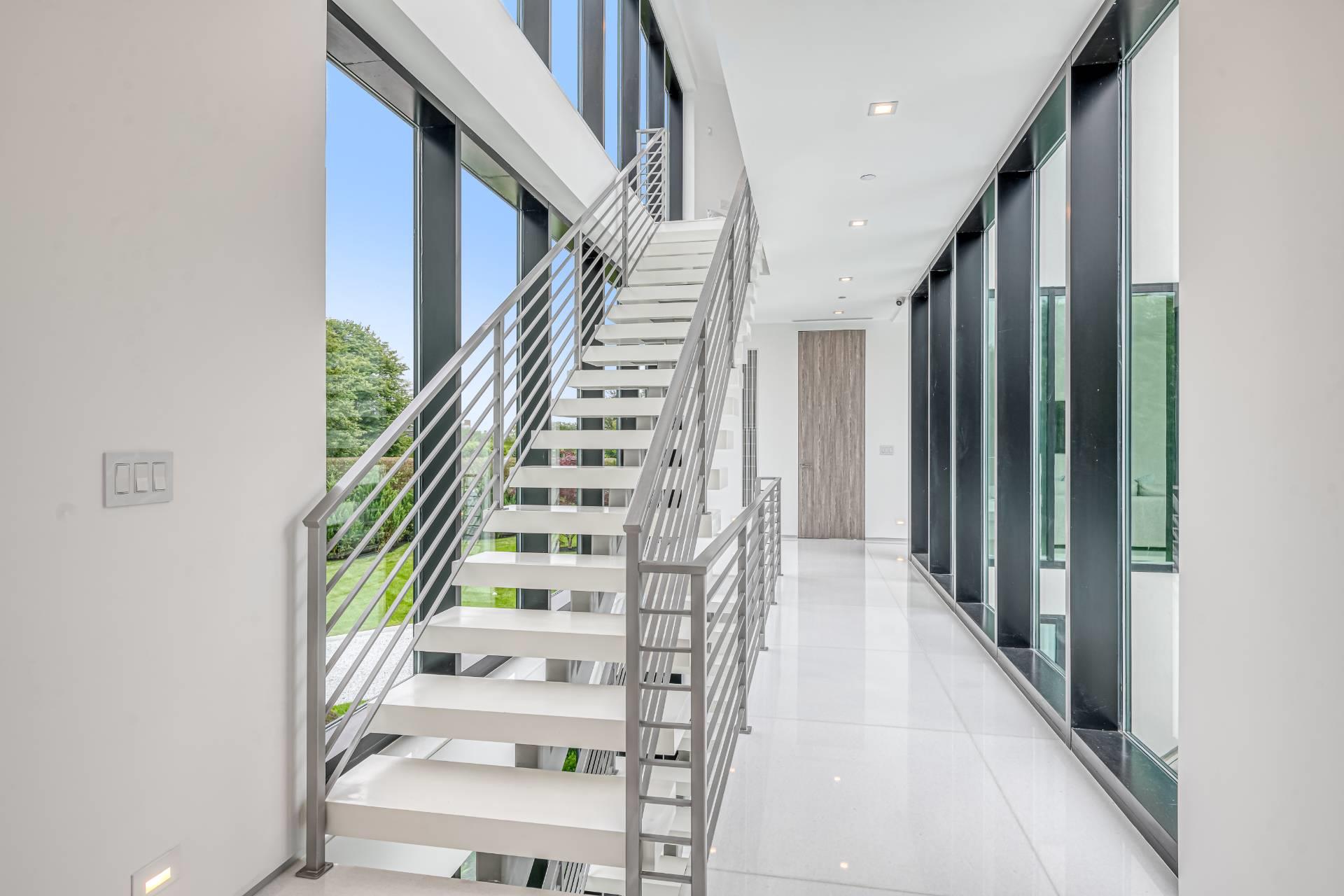 88 Rose Way, Bridgehampton, NY 11932