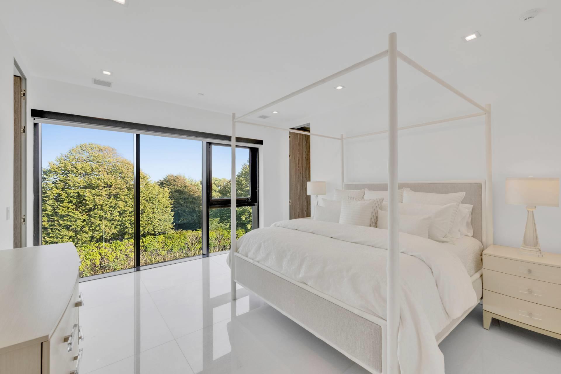 88 Rose Way, Bridgehampton, NY 11932