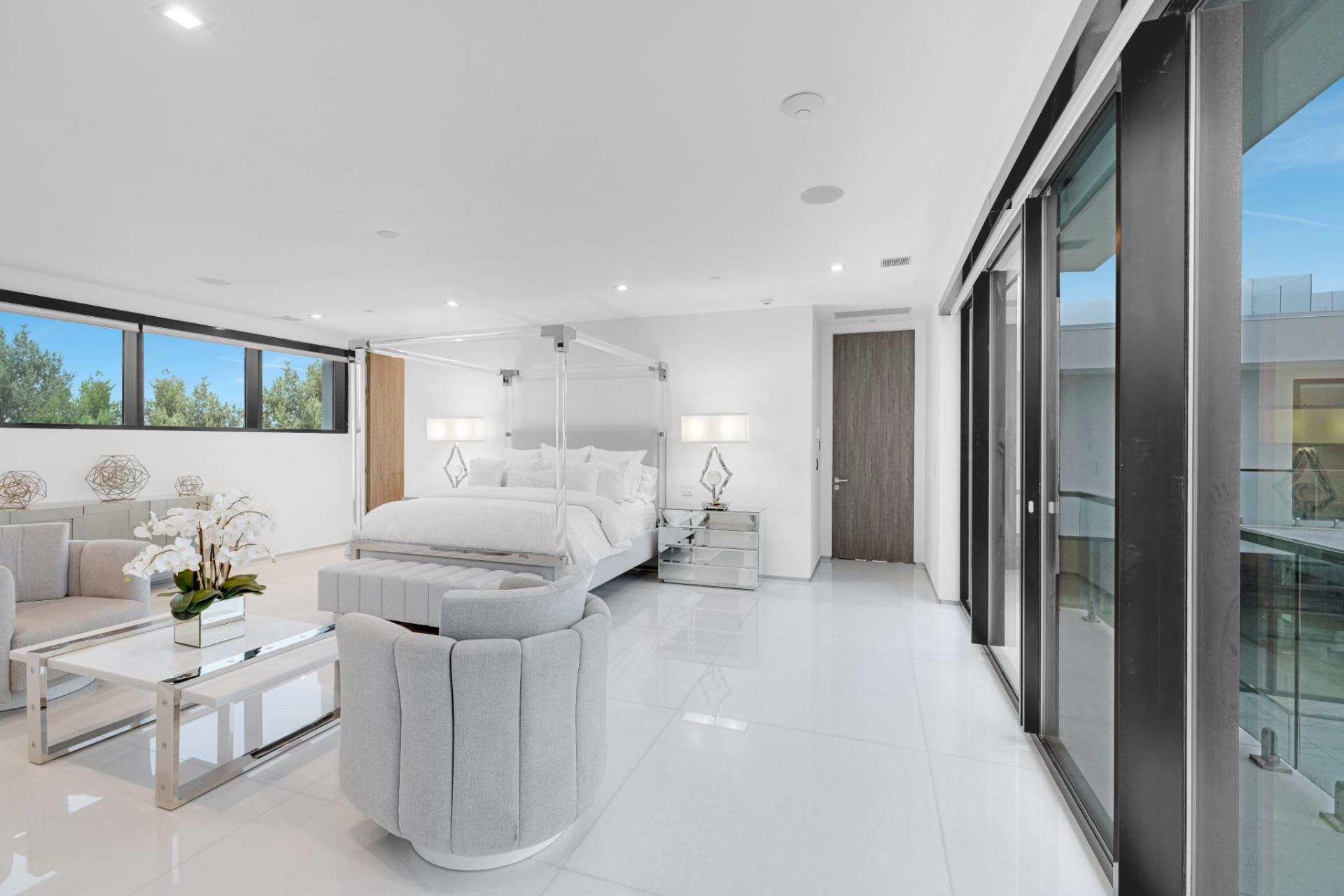 88 Rose Way, Bridgehampton, NY 11932