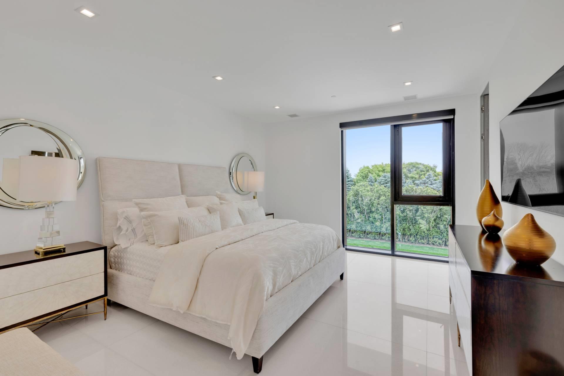 88 Rose Way, Bridgehampton, NY 11932