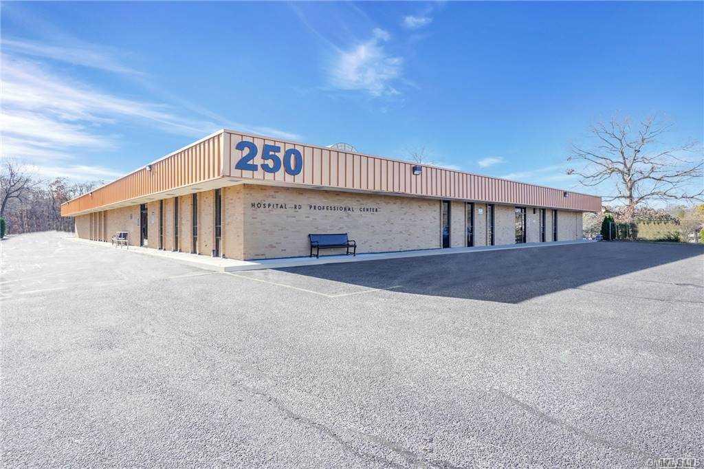 250 Patchogue-Yaphan Road # 5, Patchogue, NY 11772