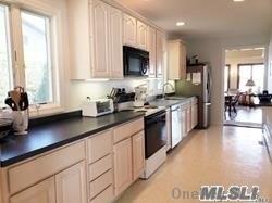 15 Downs Boulevard, Jamesport, NY 11947