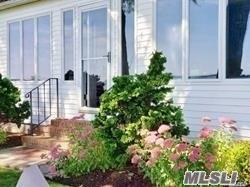 15 Downs Boulevard, Jamesport, NY 11947