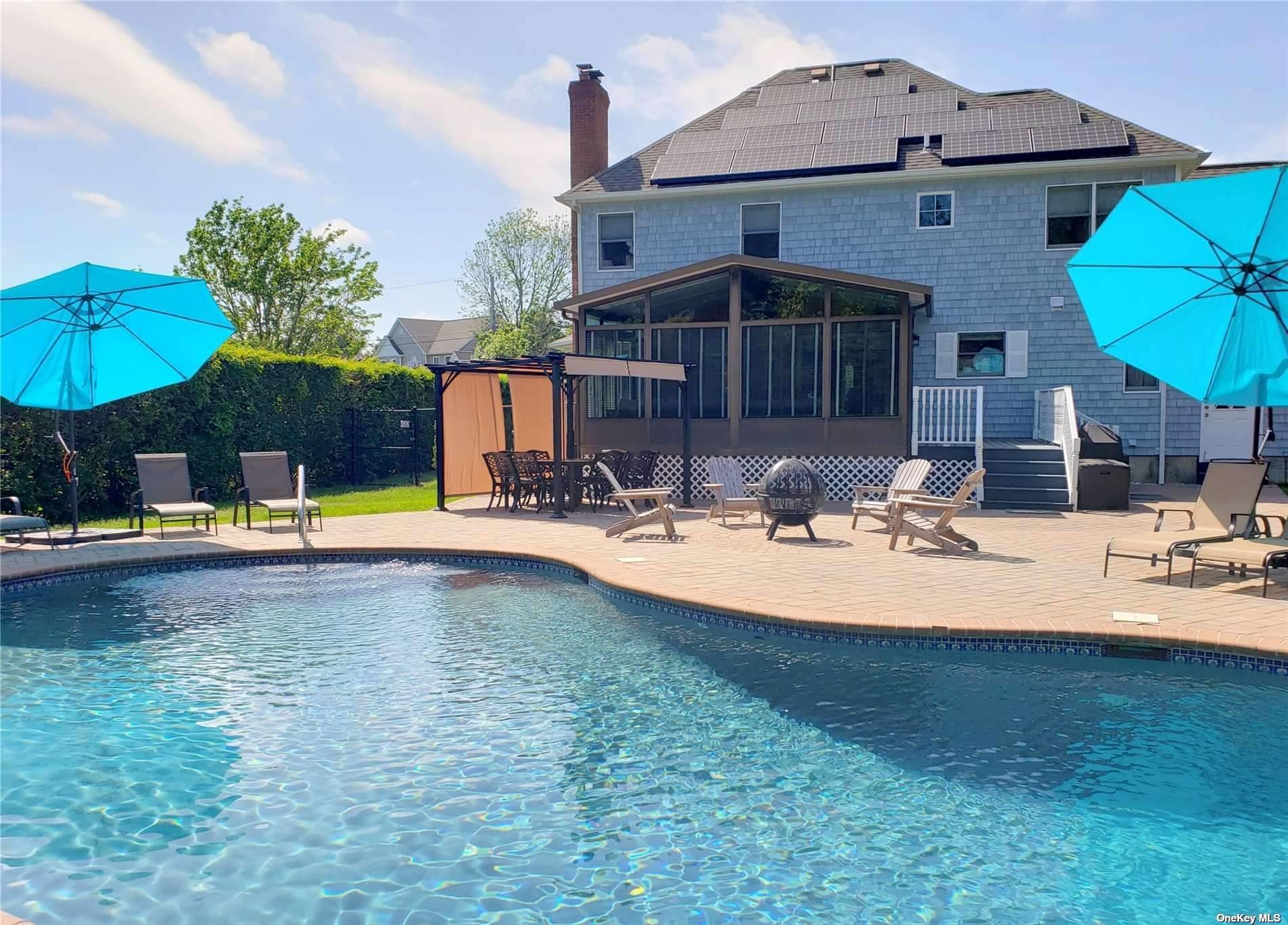 1275 The Esplanade, Southold, NY 11971