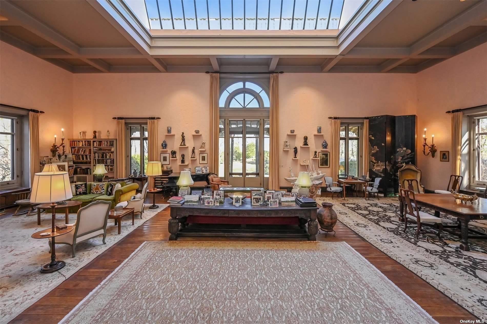 - Wheatley Road, Old Westbury, NY 11568