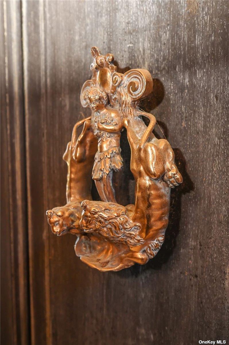 - Wheatley Road, Old Westbury, NY 11568