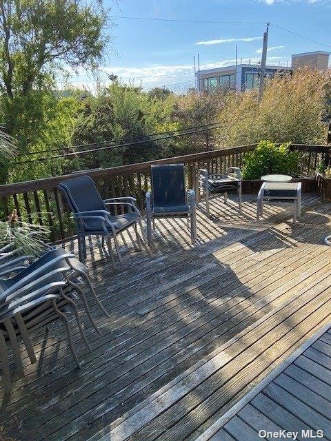 41 Atlantic Avenue, Seaview, NY 11770