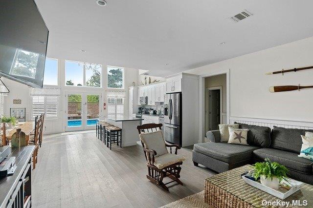 674 Ocean Breeze, Ocean Beach, NY 11770