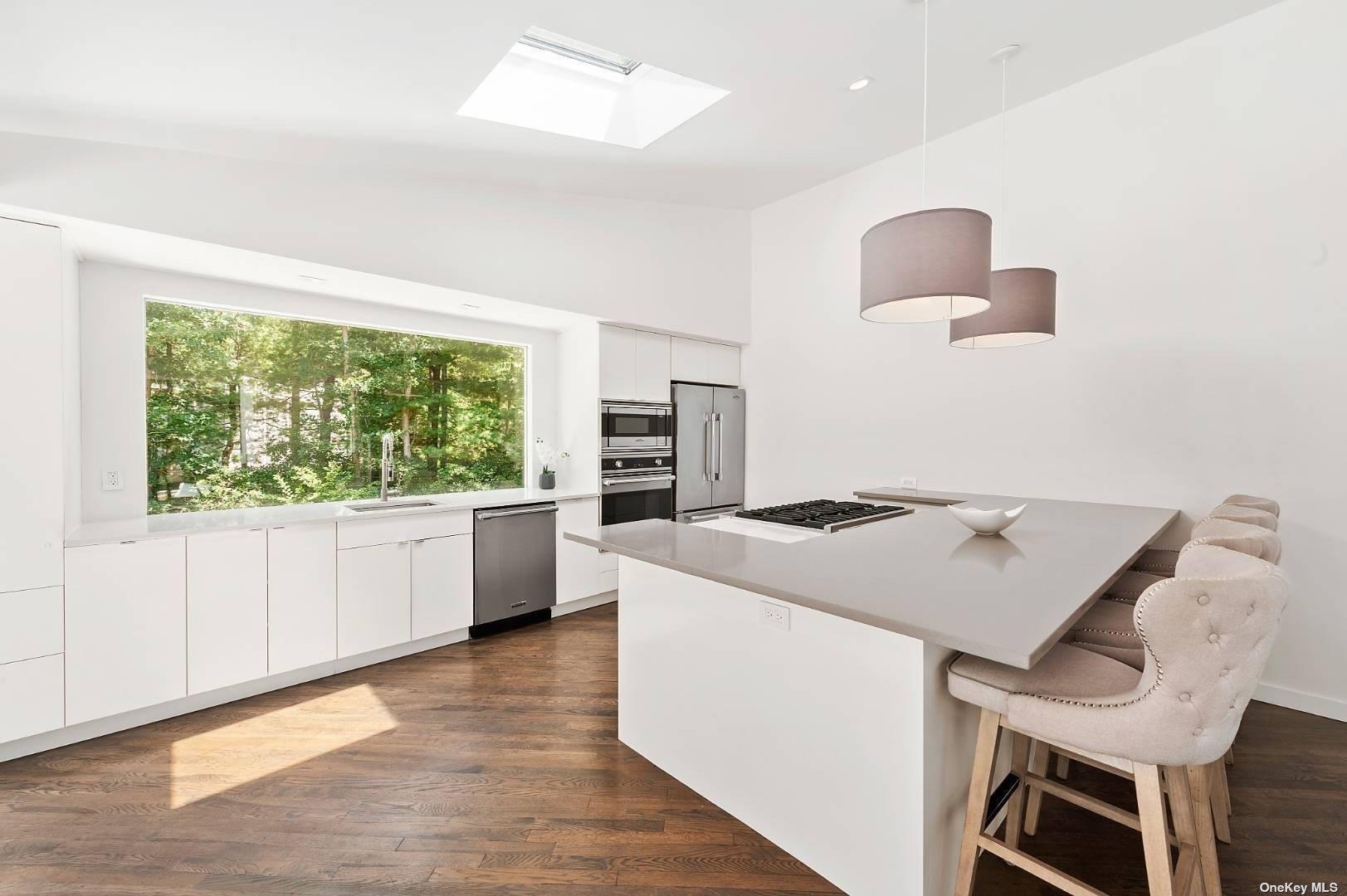 14 Elishas Path, Wainscott, NY 11975