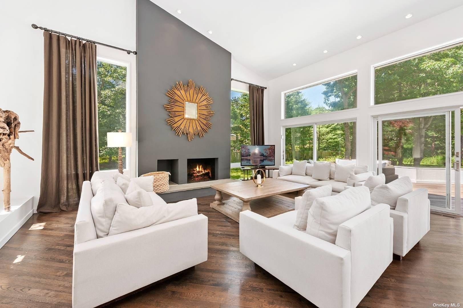 14 Elishas Path, Wainscott, NY 11975