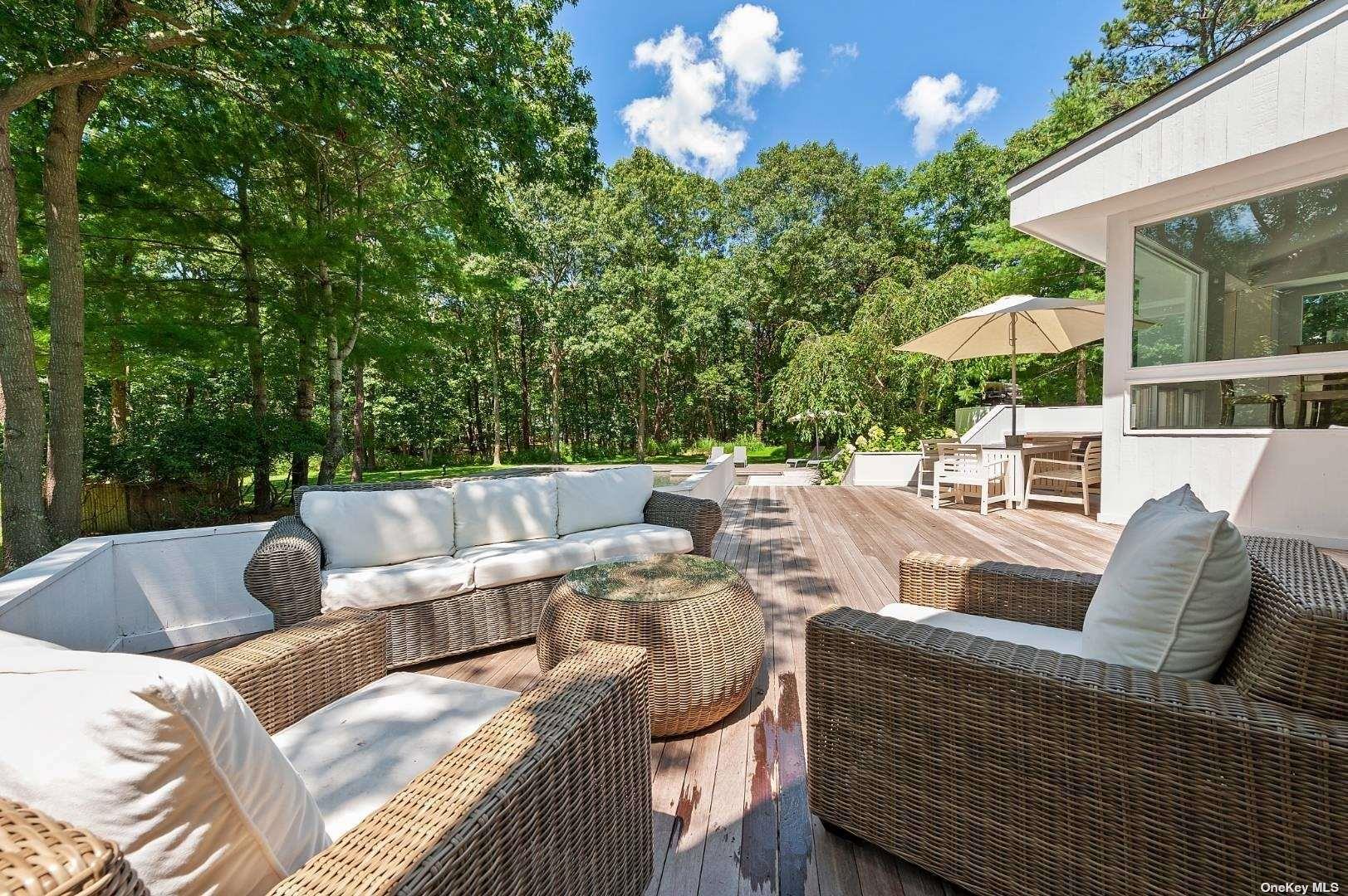 14 Elishas Path, Wainscott, NY 11975