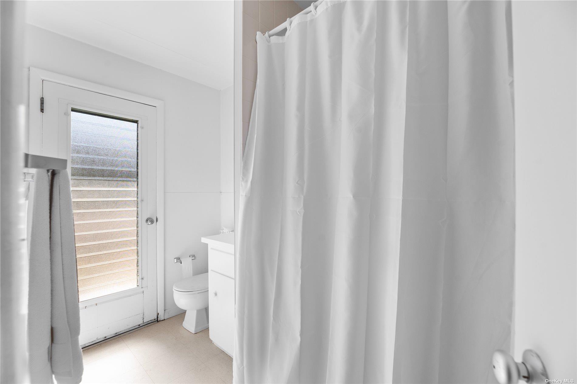 32 Kelp Avenue, Seaview, NY 11770