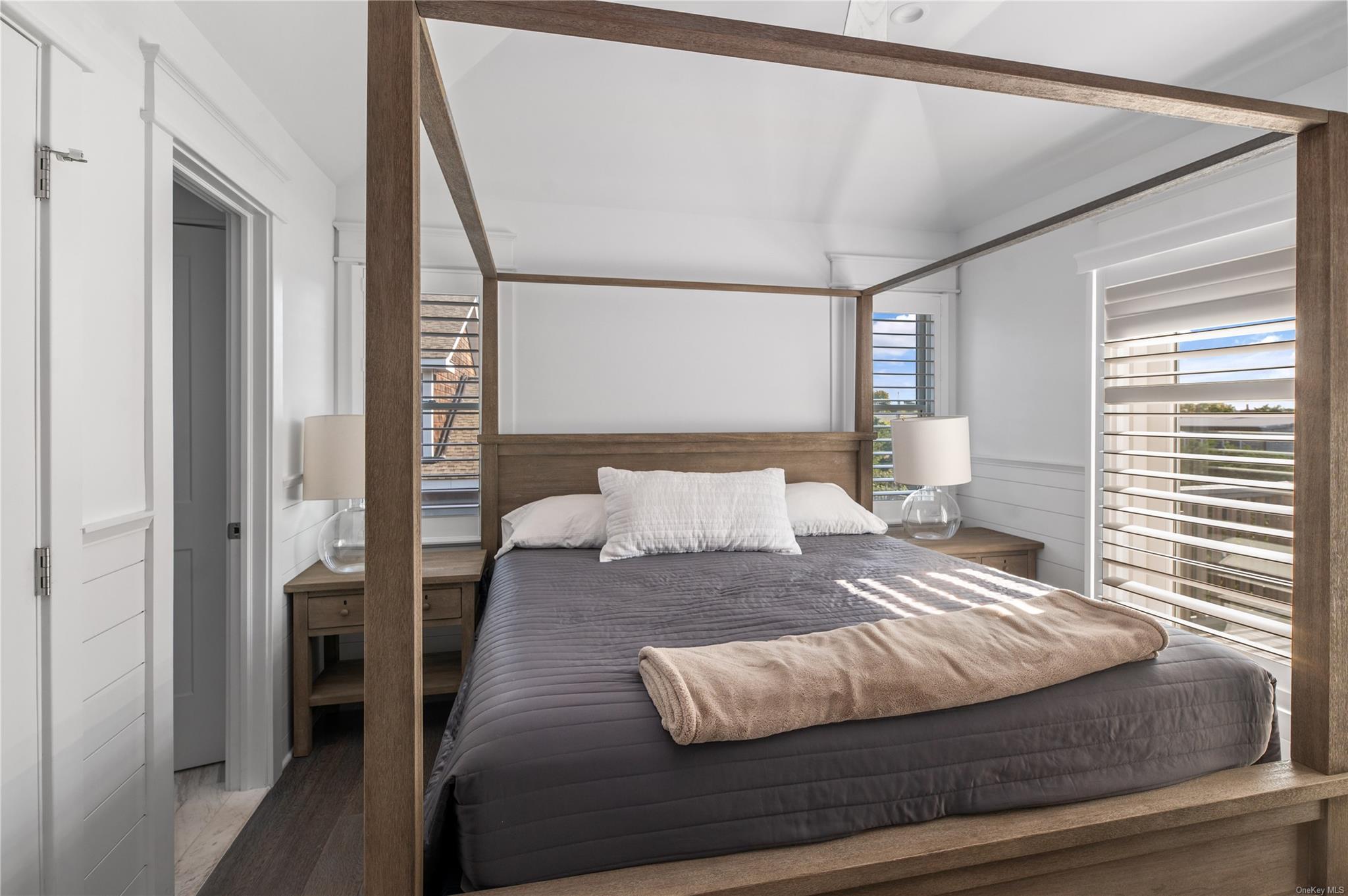 335 Surf Road, Ocean Beach, NY 11770