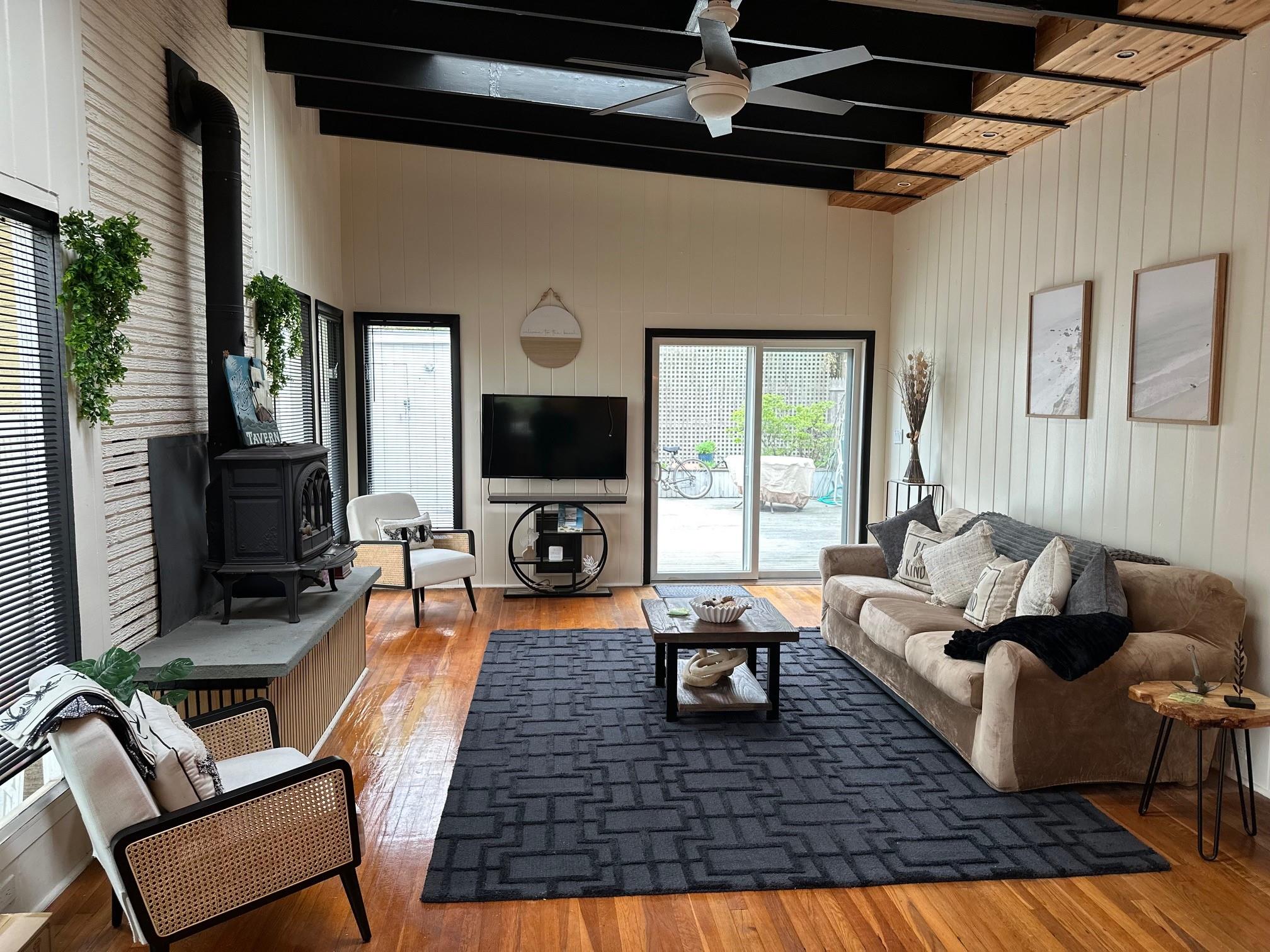 581 Bayberry Walk, Ocean Beach, NY 11770