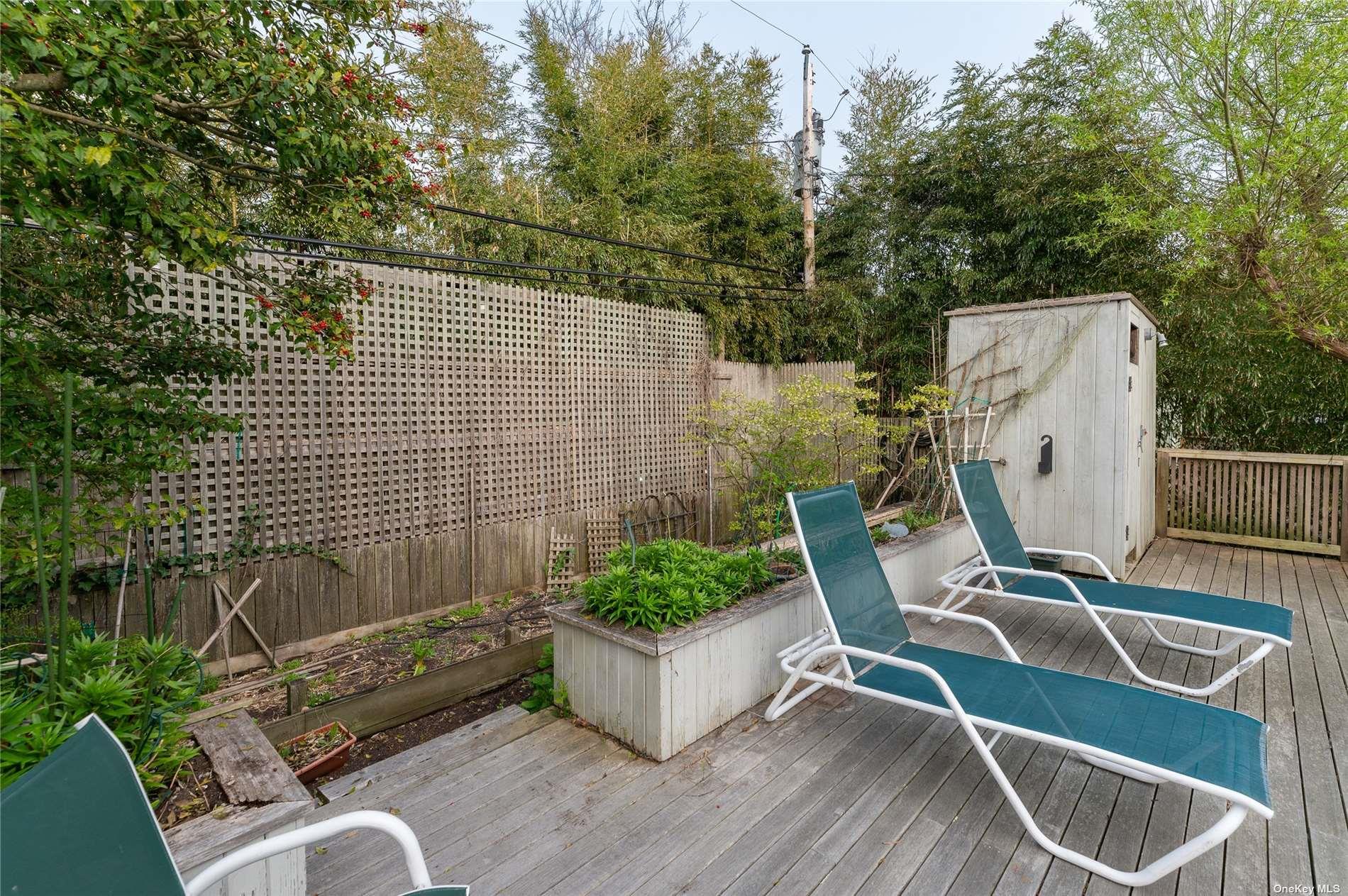 581 Bayberry Walk, Ocean Beach, NY 11770