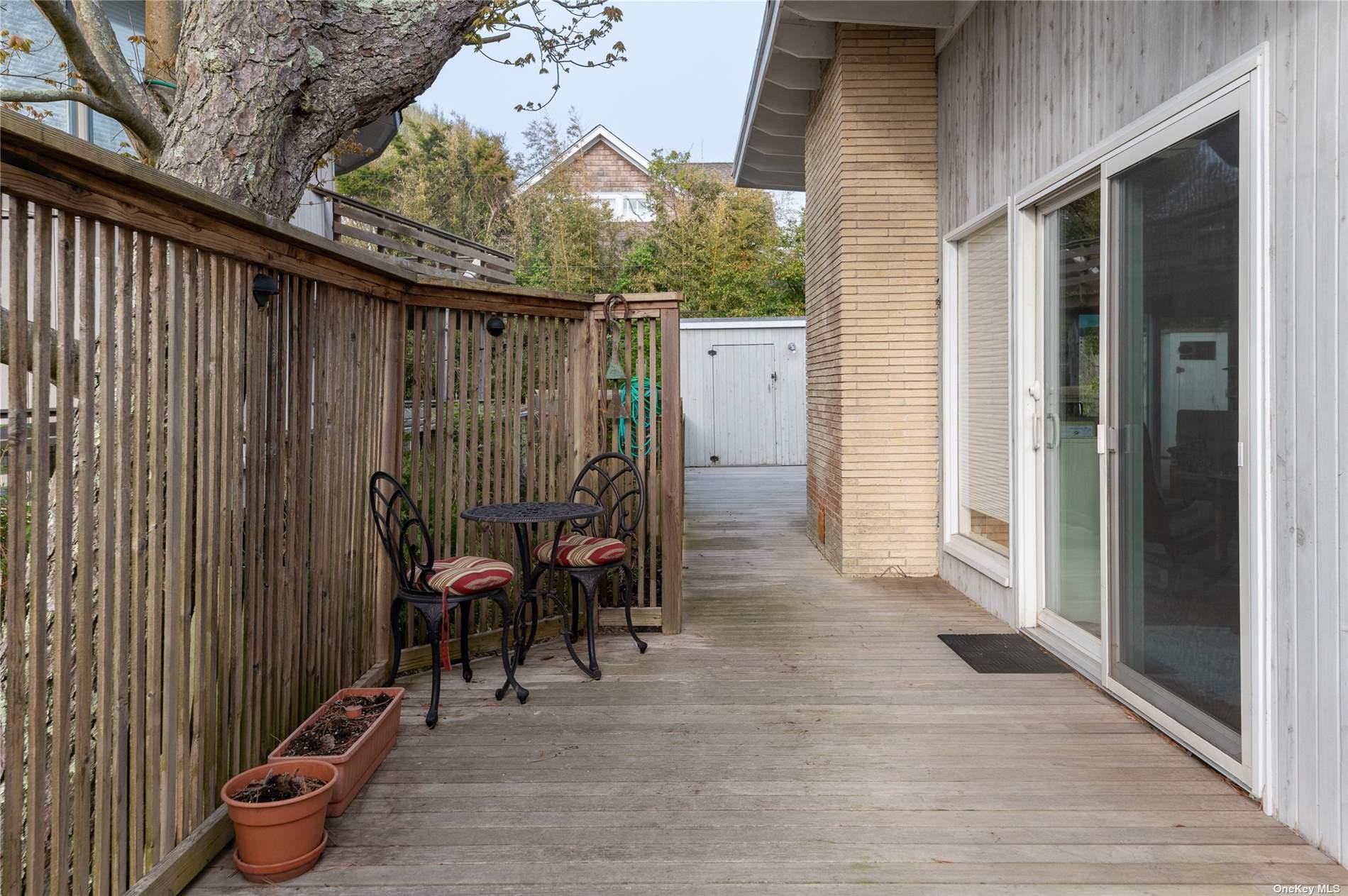 581 Bayberry Walk, Ocean Beach, NY 11770