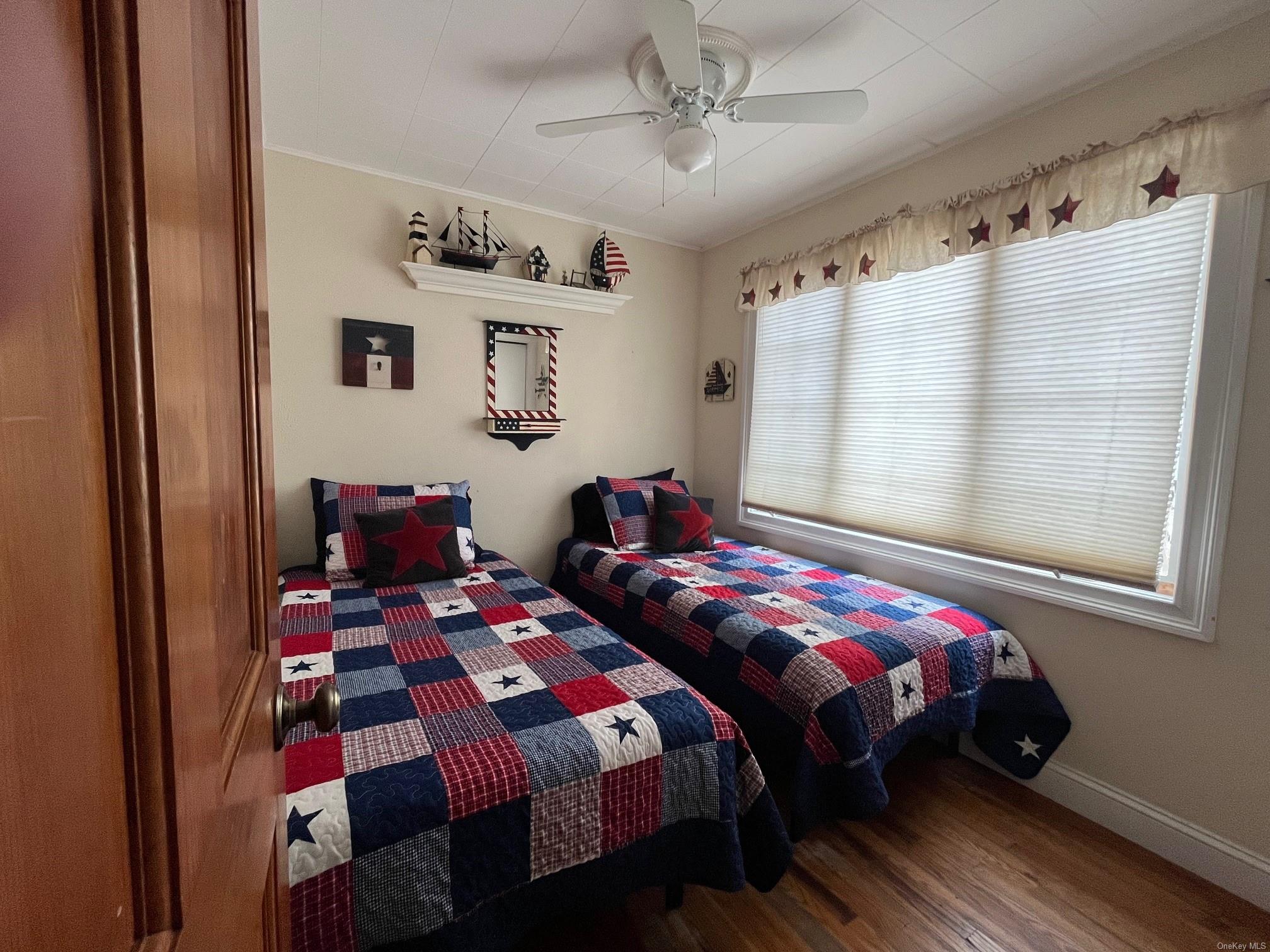 804 Evergreen Walk, Ocean Beach, NY 11770