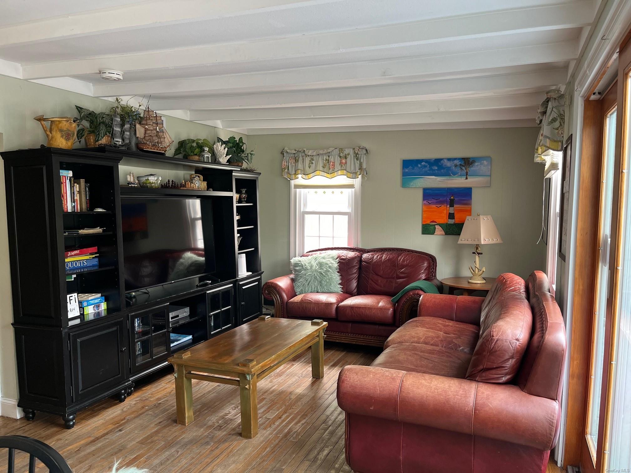 804 Evergreen Walk, Ocean Beach, NY 11770