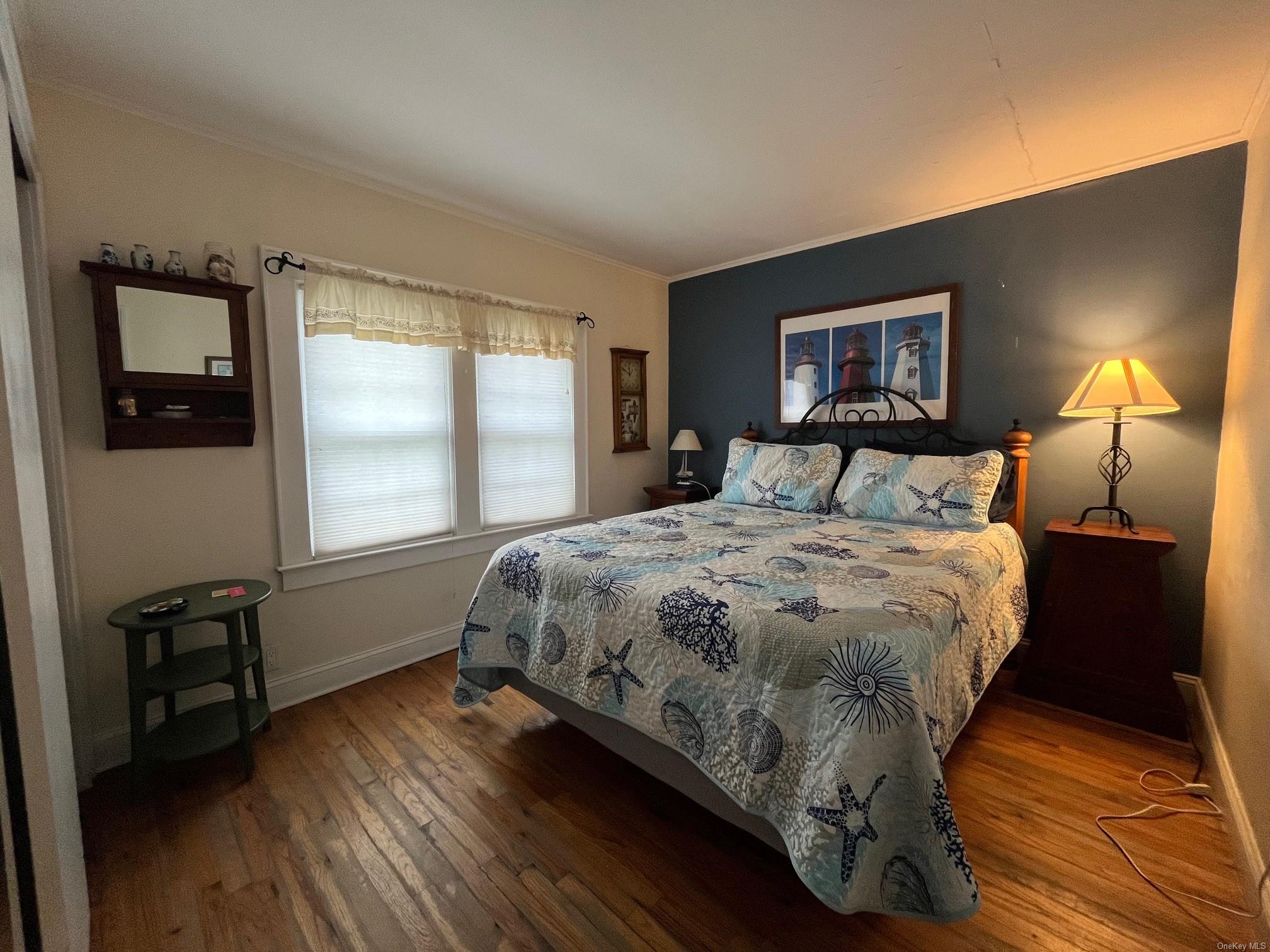 804 Evergreen Walk, Ocean Beach, NY 11770