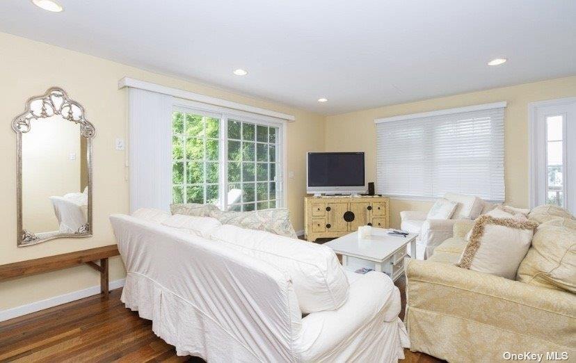 748 Ocean Breeze Walk, Ocean Beach, NY 11770