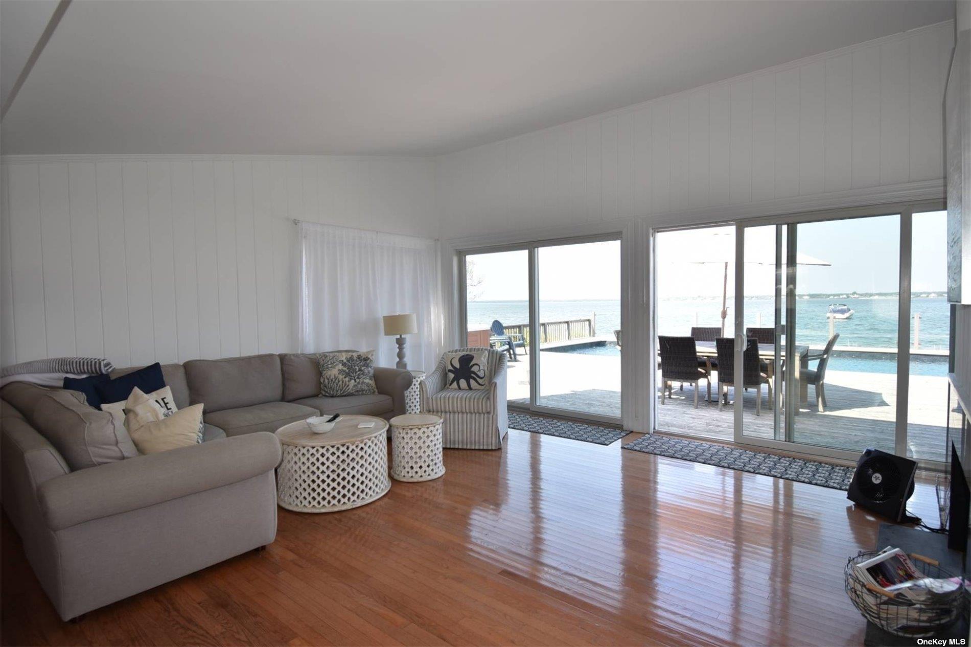 620 Dune Road, Westhampton, NY 11977