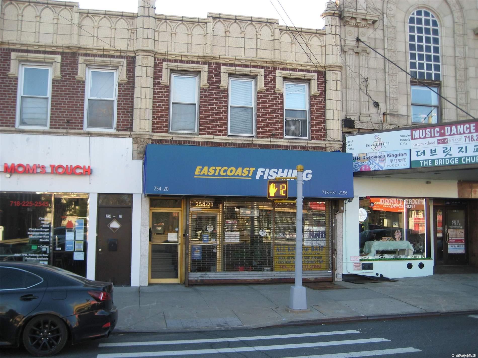 254-20 Northern Boulevard # 3, Little Neck, NY 11362