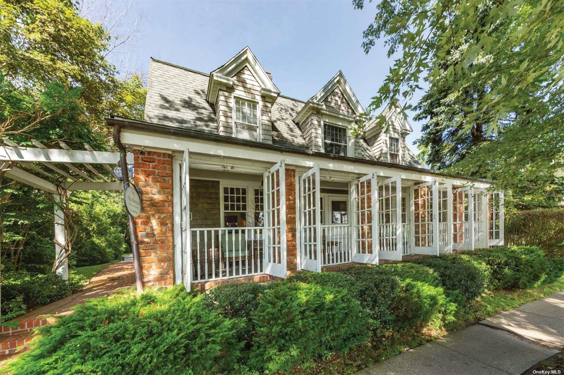 31 & 33 N Main Street, East Hampton, NY 11937