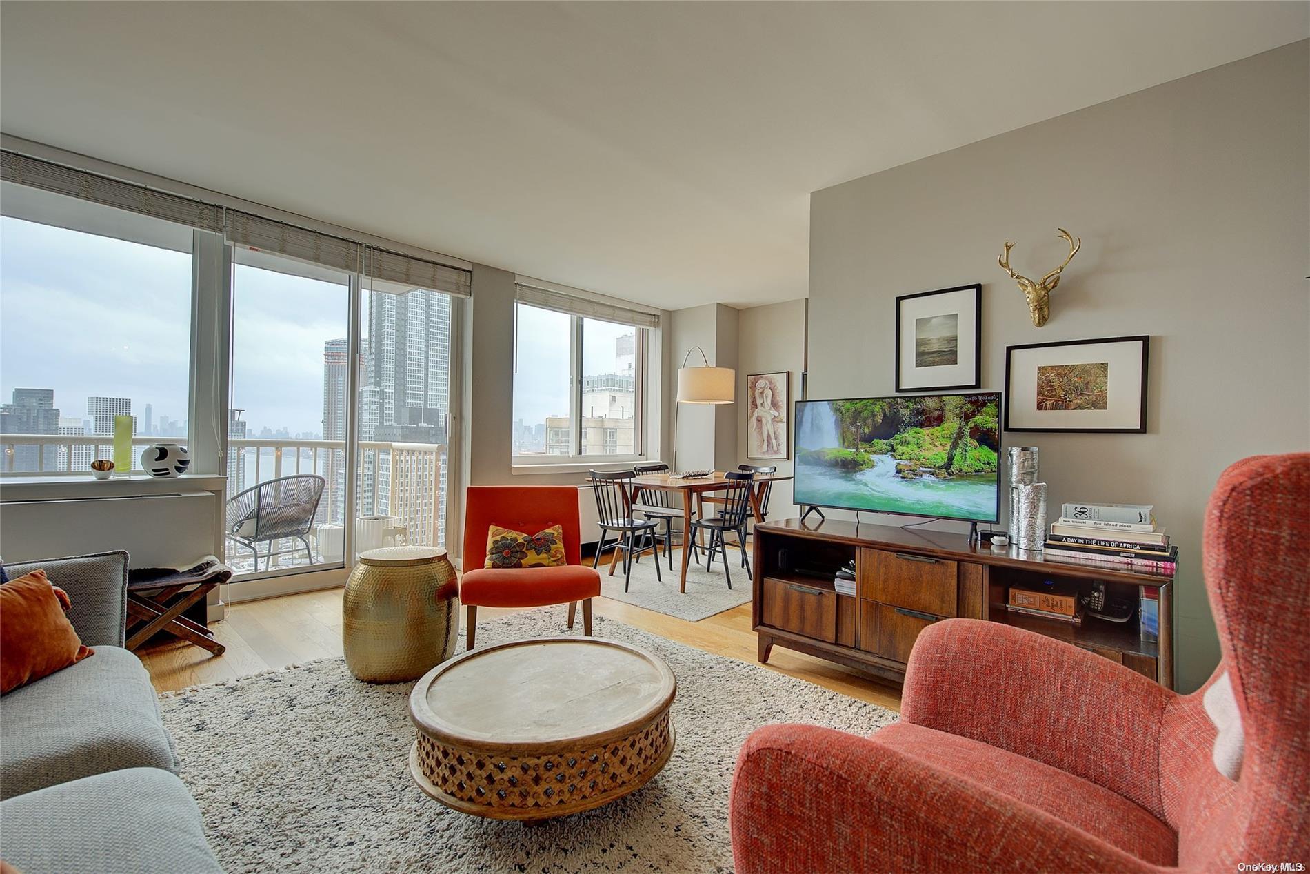 4-74 48th Avenue # 33K, Long Island City, NY 11109