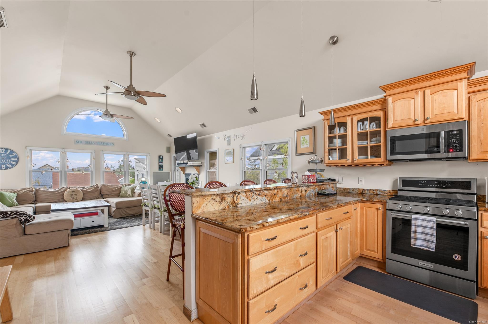 22 Bungalow, Ocean Beach, NY 11770