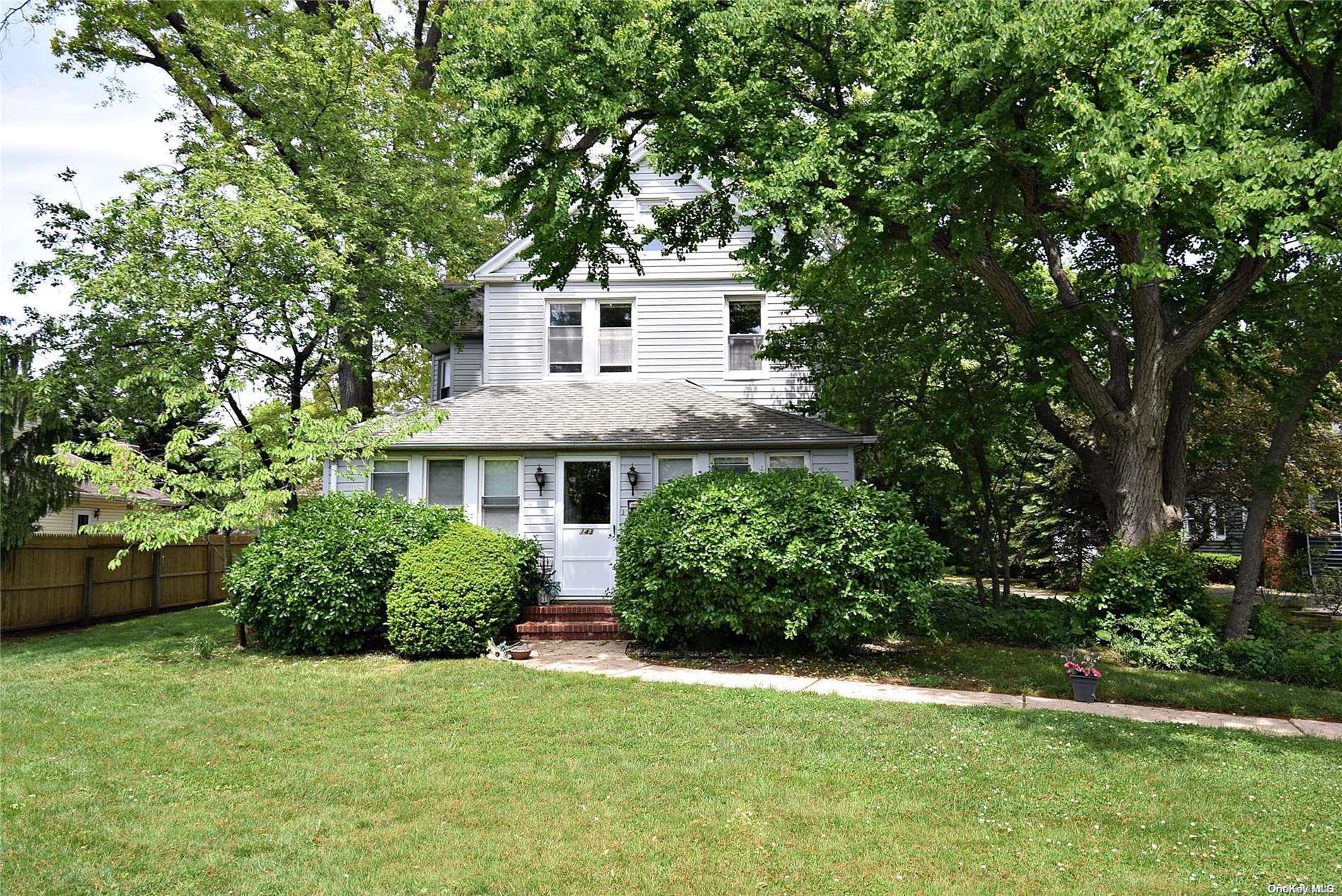 143 Maple Avenue, Westbury, NY 11590