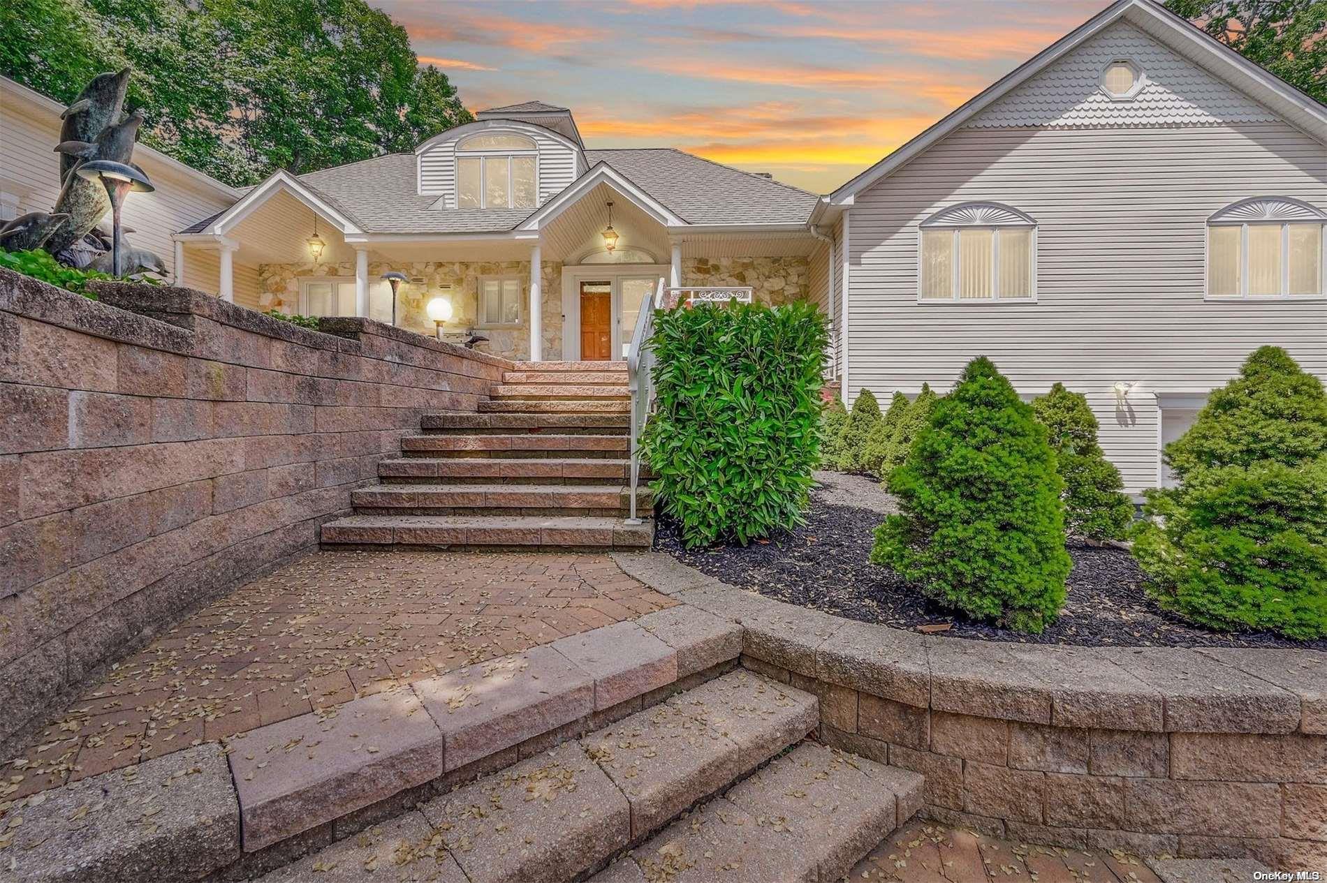 2 S Centershore Road, Centerport, NY 11721