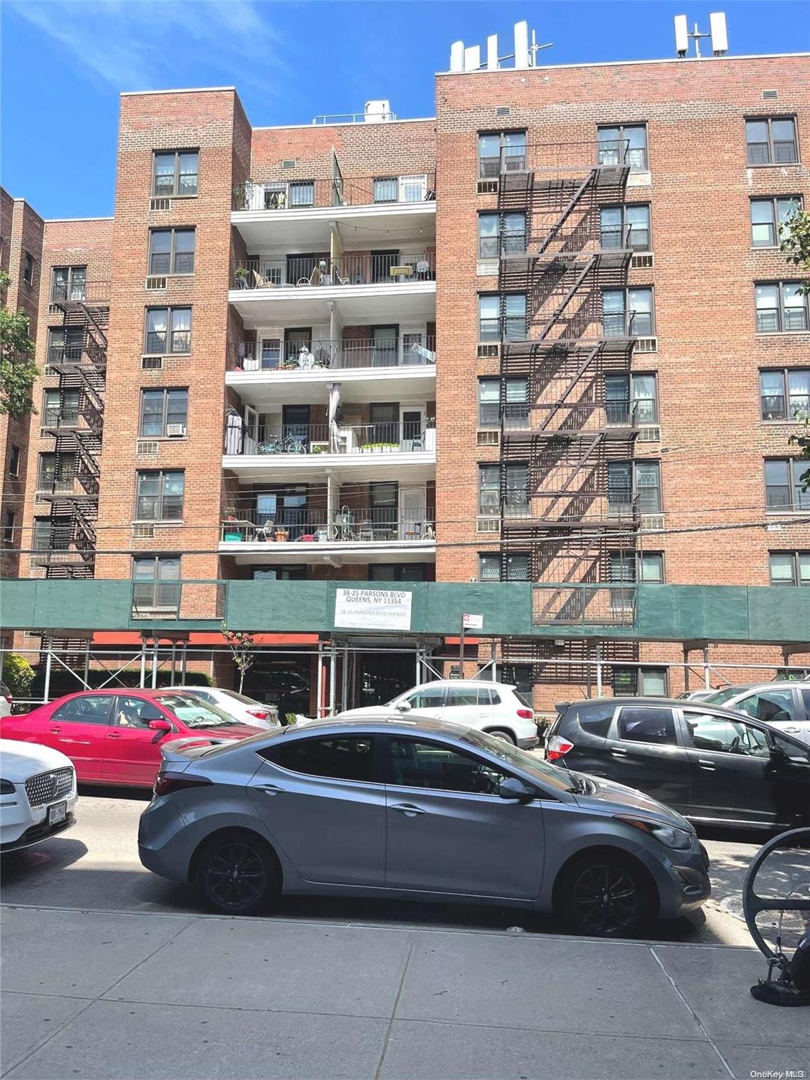 38-25 Parsons Blvd # 3G, Flushing, NY 11354