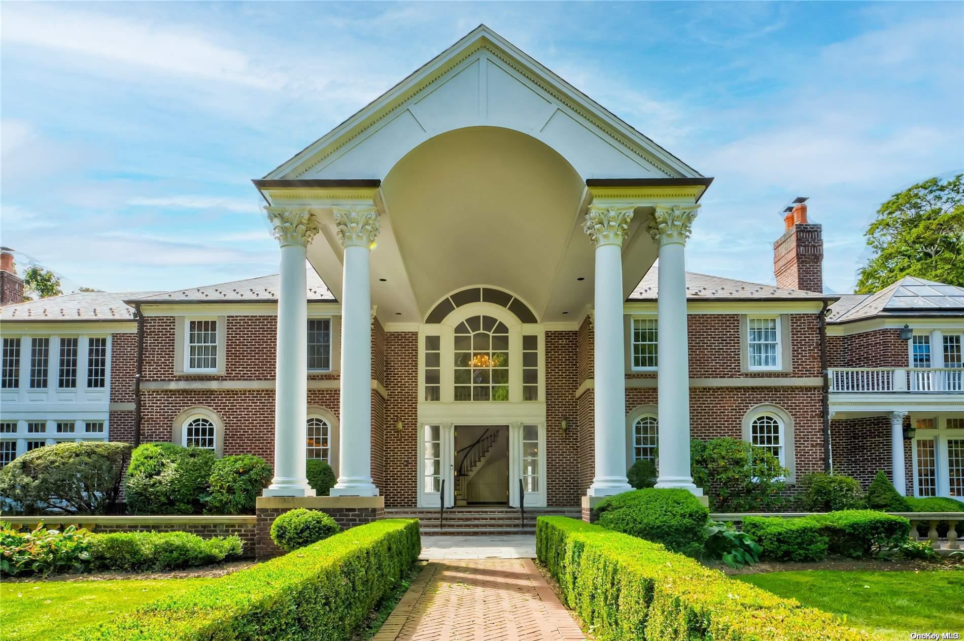 3 Danton Lane S, Lattingtown, NY 11560