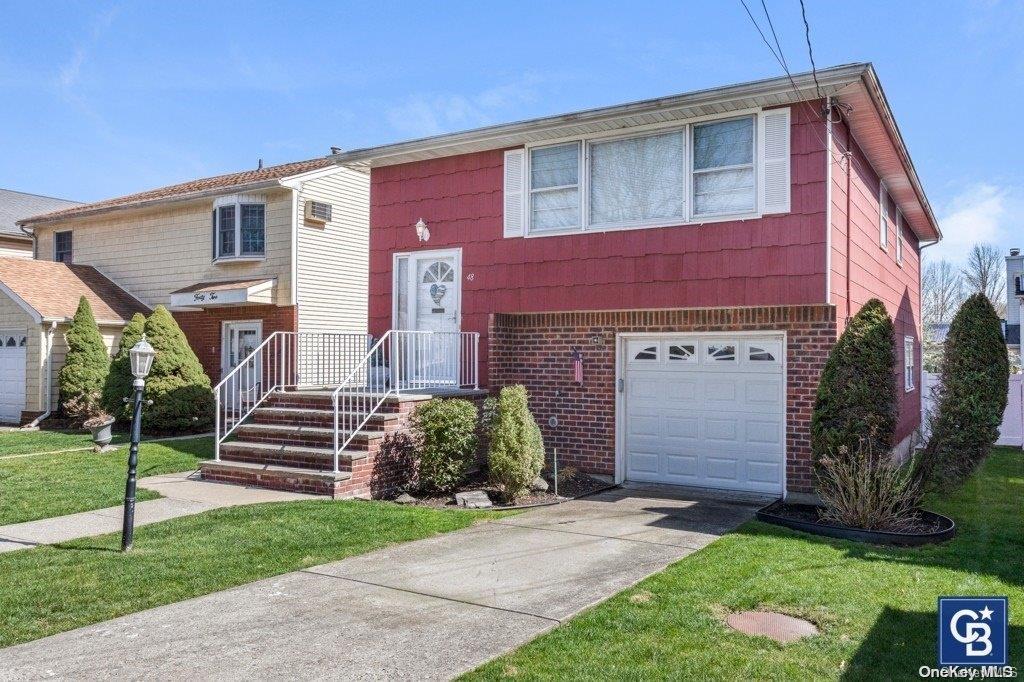 48 Albourne Ave E, Staten Island, NY 10312