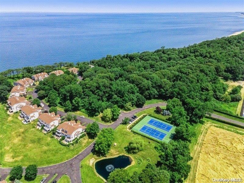 18 Tall Tree Circle # 18, Jamesport, NY 11947