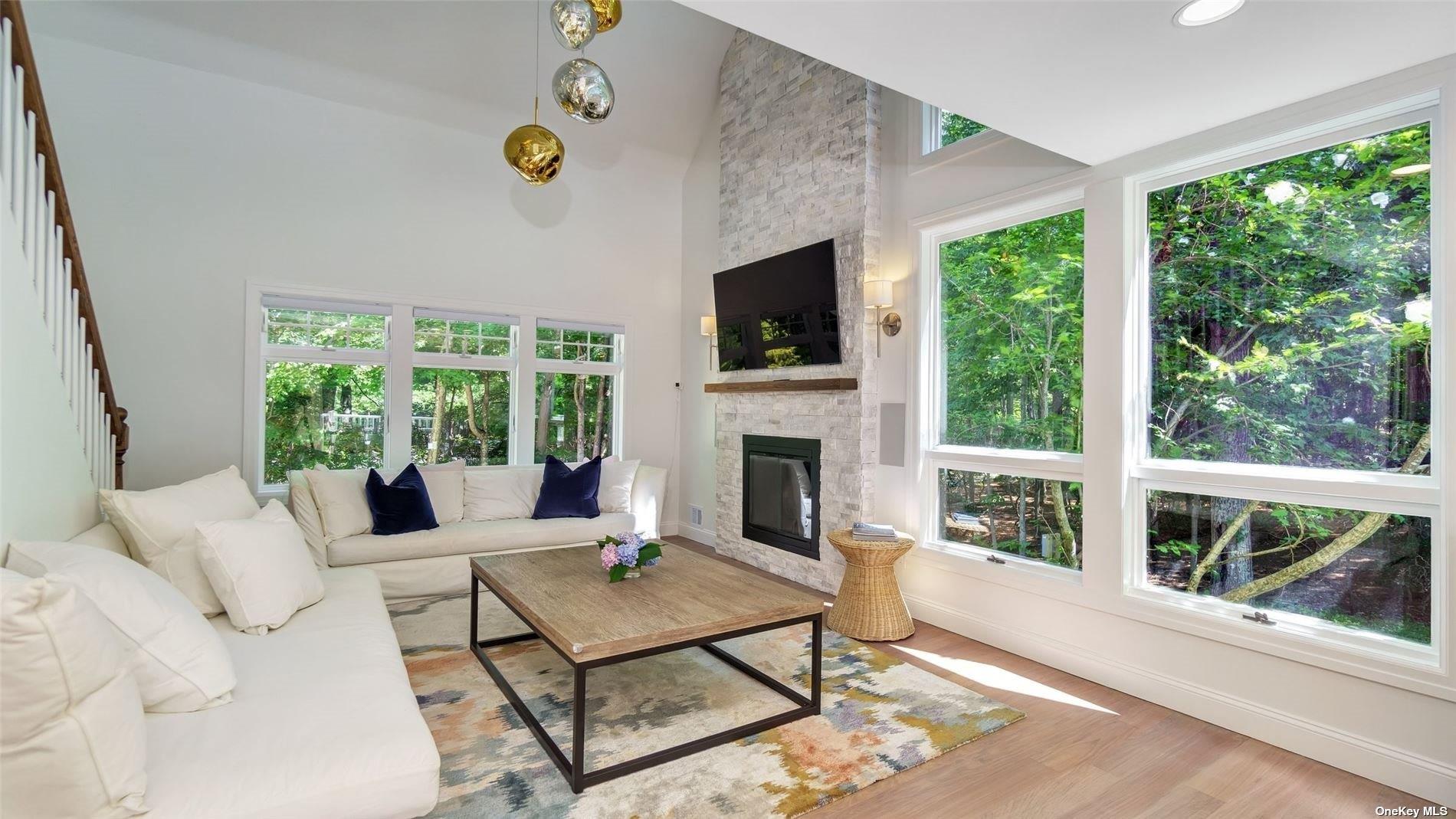 4 Scrimshaw Drive, Southampton, NY 11968