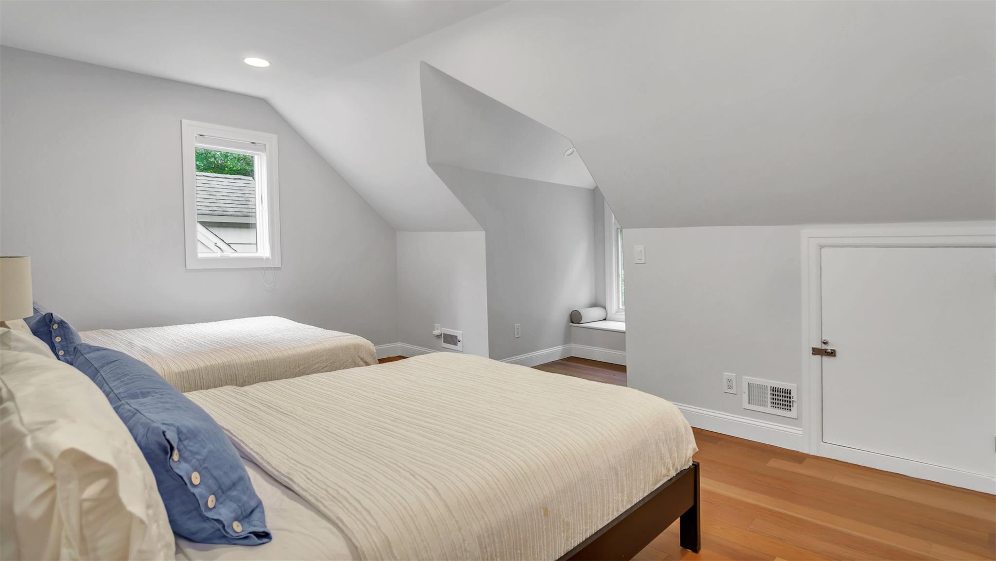 4 Scrimshaw Drive, Southampton, NY 11968