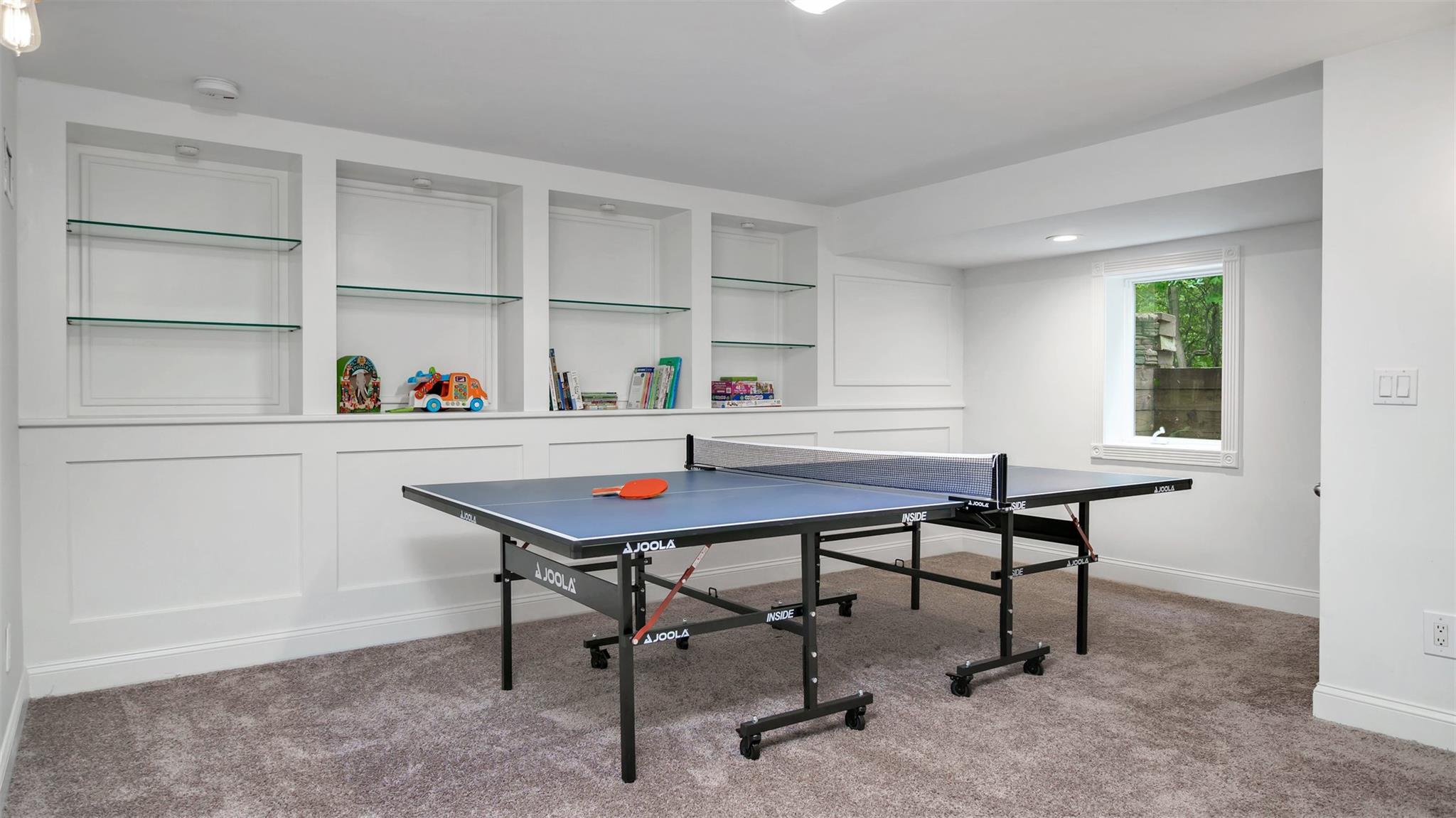 4 Scrimshaw Drive, Southampton, NY 11968