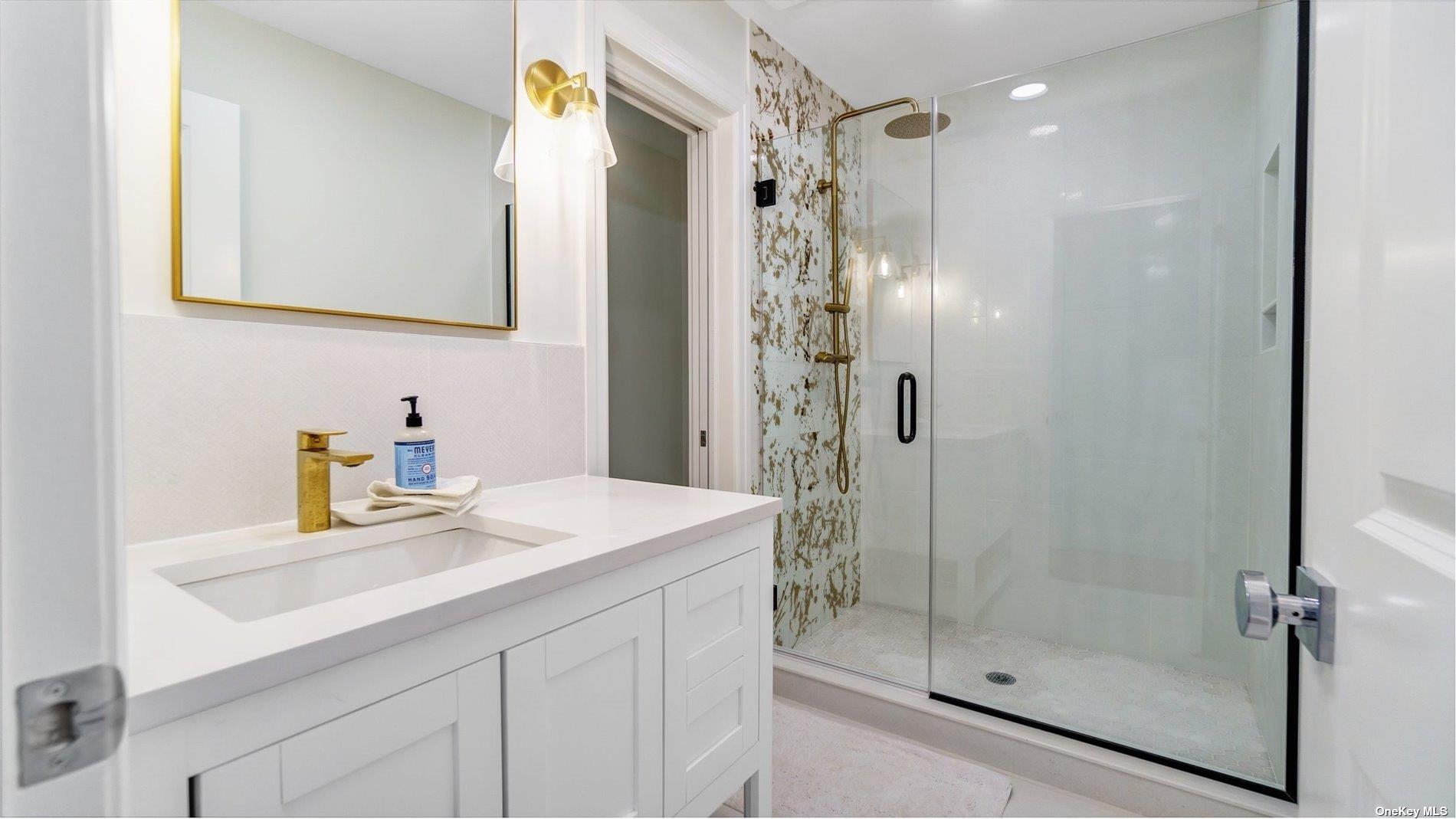 4 Scrimshaw Drive, Southampton, NY 11968