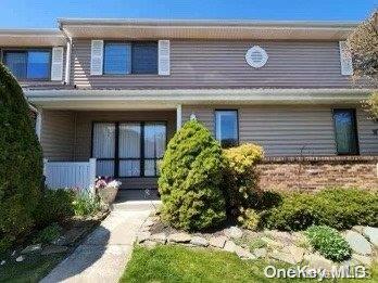 30 W Pond # 30, Smithtown, NY 11787