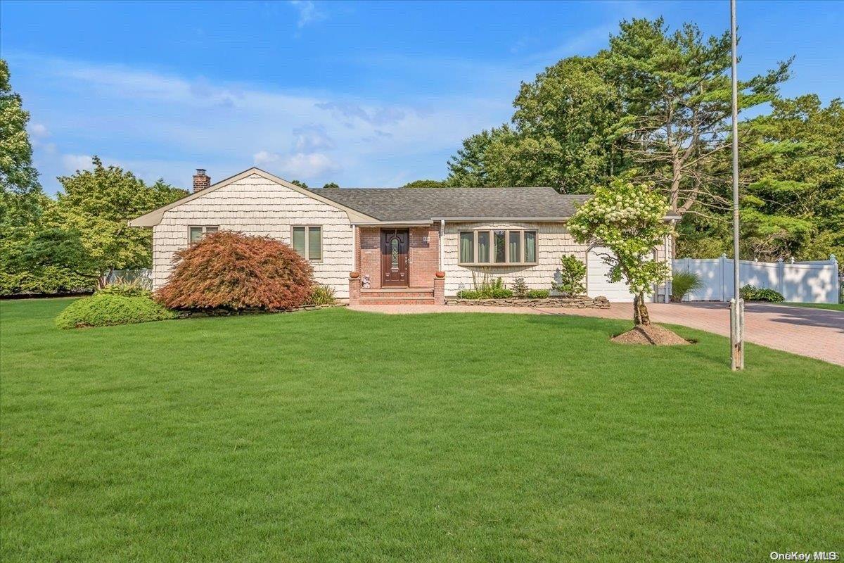 851 Sycamore Avenue, Bohemia, NY 11716