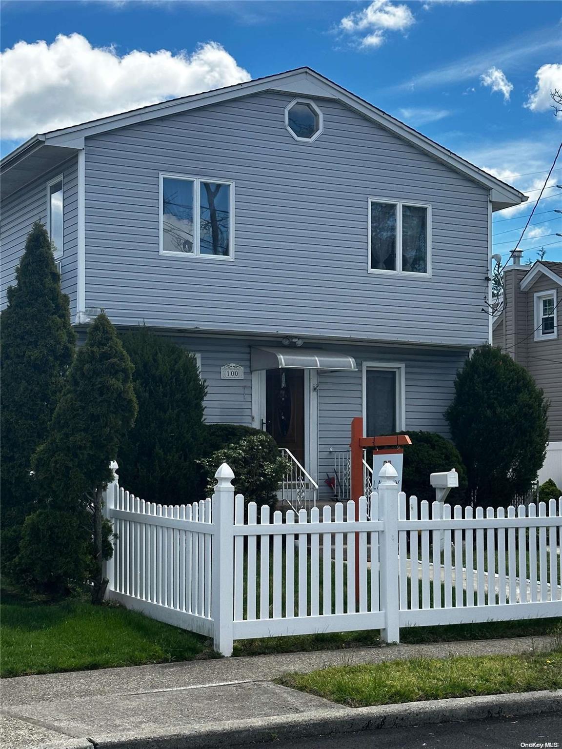 100 Hale Place, Bellmore, NY 11710