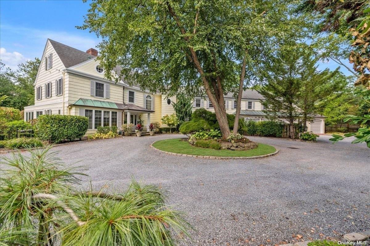 206 Albon Road, Hewlett Harbor, NY 11557