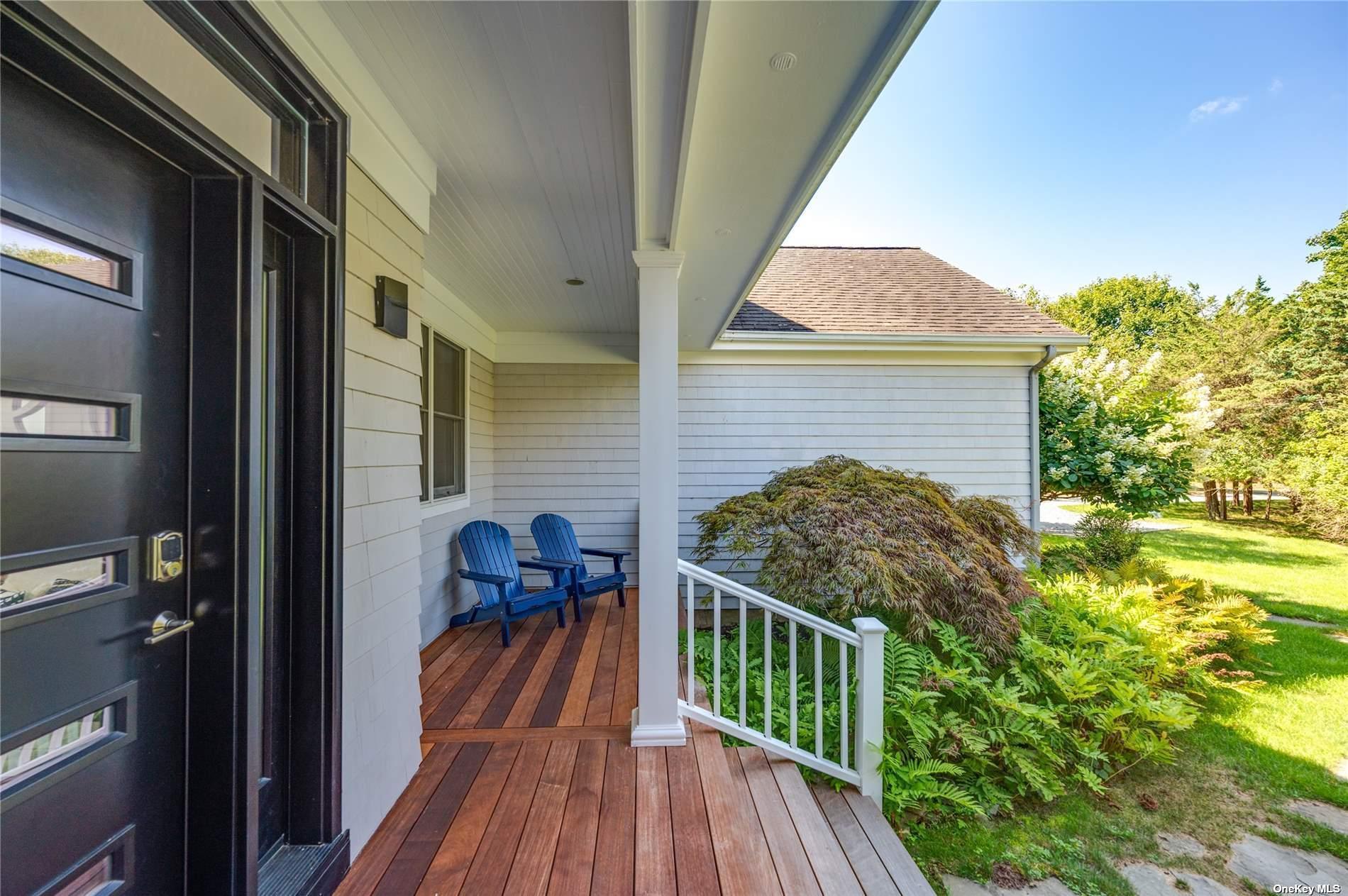 18 Remsen Lane, Remsenburg, NY 11960