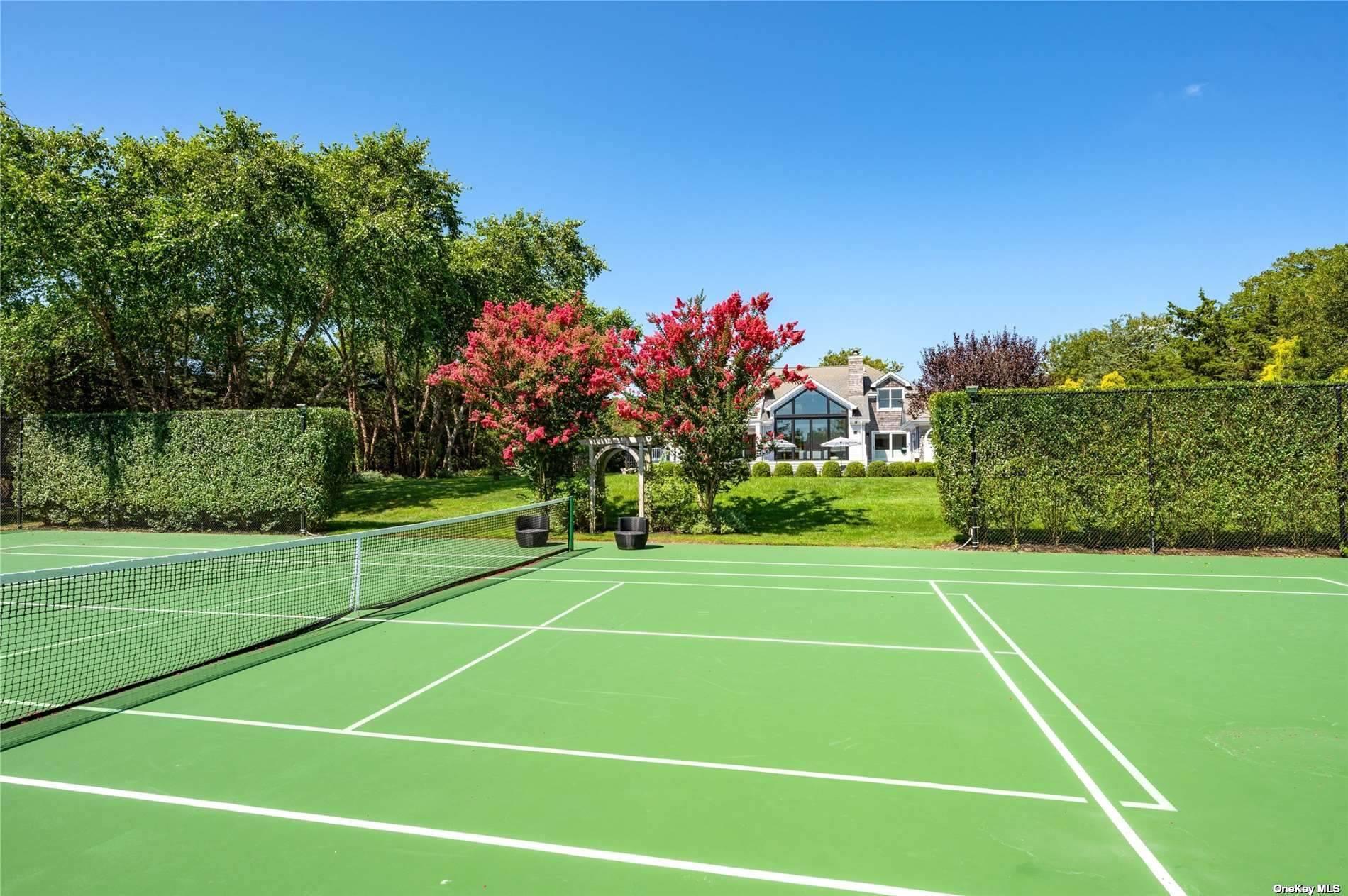 18 Remsen Lane, Remsenburg, NY 11960